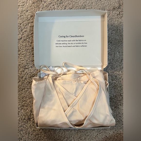 NIB Ettitude Sateen Cami Oat. Size L - Picture 5 of 9